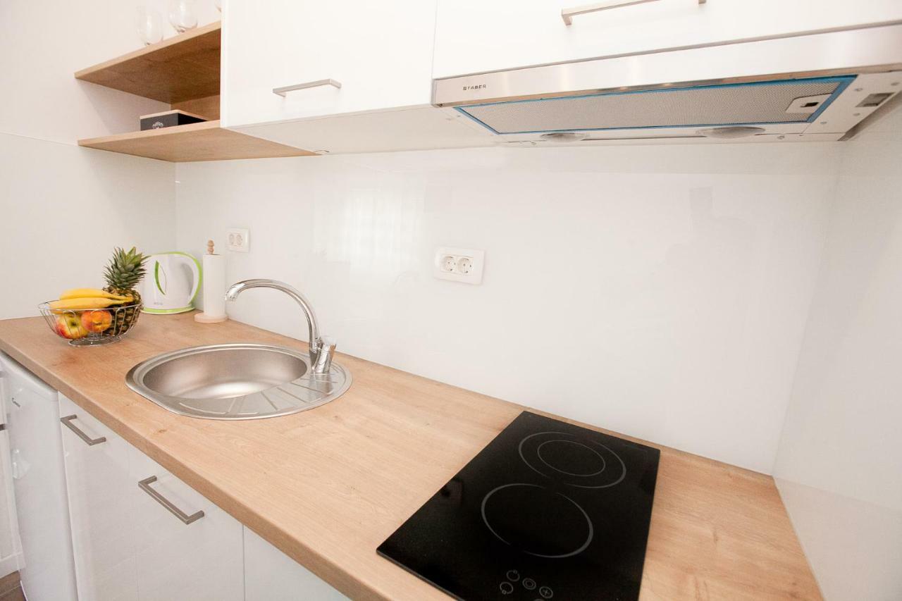 Studio Apartments Tara Zadar Exteriör bild